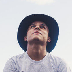 Laden Sie die kostenlose Bootstrap 4 Landing Page herunter, kostenlose Bootstrap 4 Vorlagen, Laden Sie die kostenlose Bootstrap 4.1 Landing Page herunter, kostenlose Bootstrap 4.1.1 Vorlagen, Meyawo Landing Page